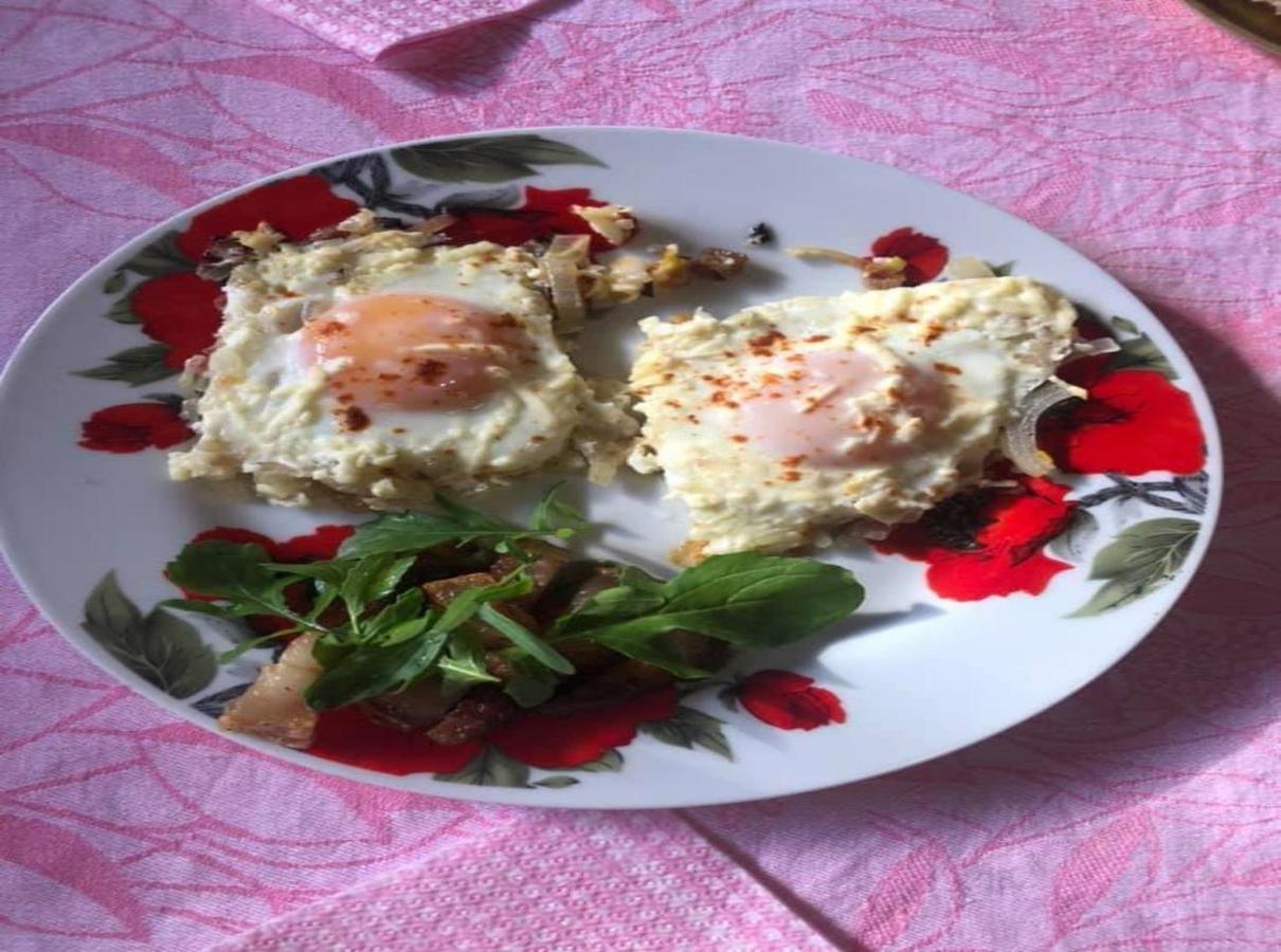 Bat'Kivska Hata Stari Kuty 外观 照片