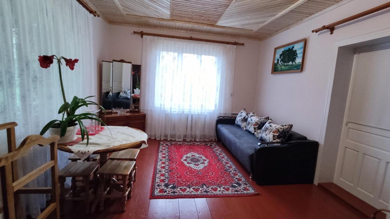Bat'Kivska Hata Stari Kuty 外观 照片
